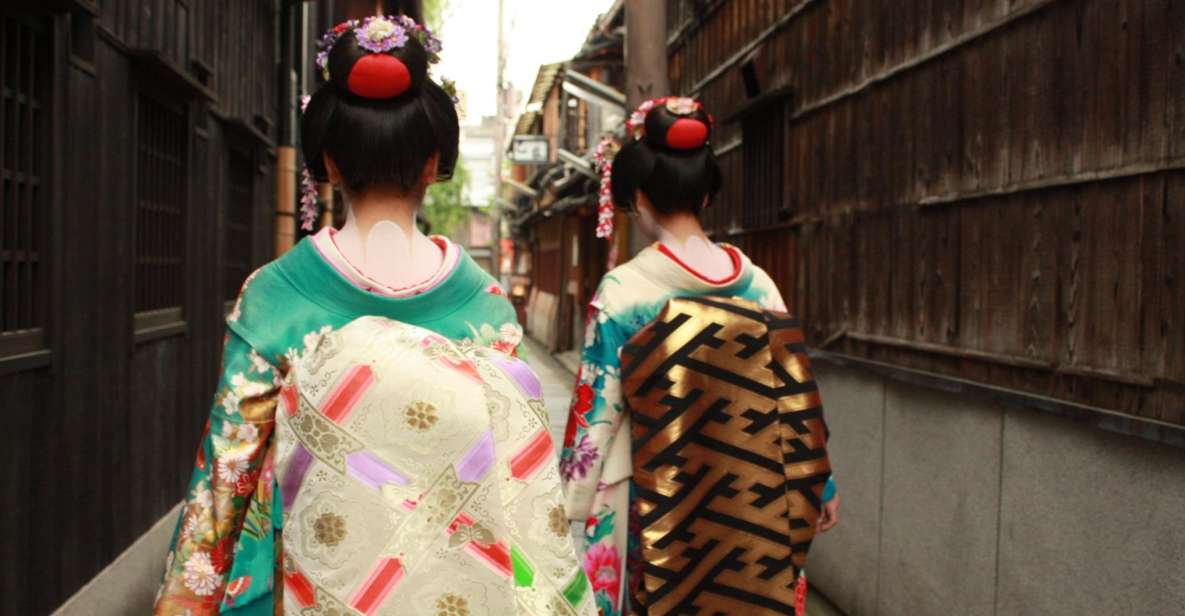 Kyoto: Gion Geisha District Walking Tour at Night - Nighttime Exploration of Gion and Pontocho