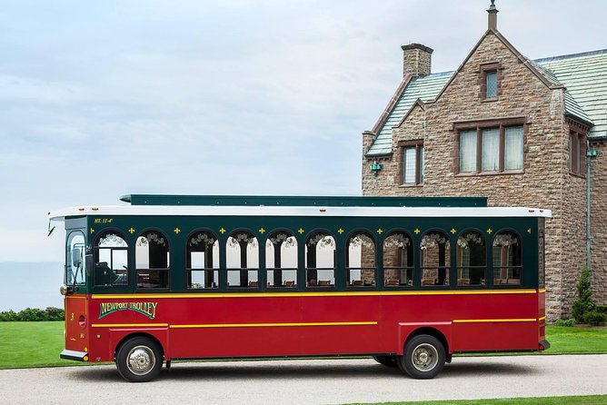 Newport Trolley Tour - Viking Scenic Overview - Meeting Information
