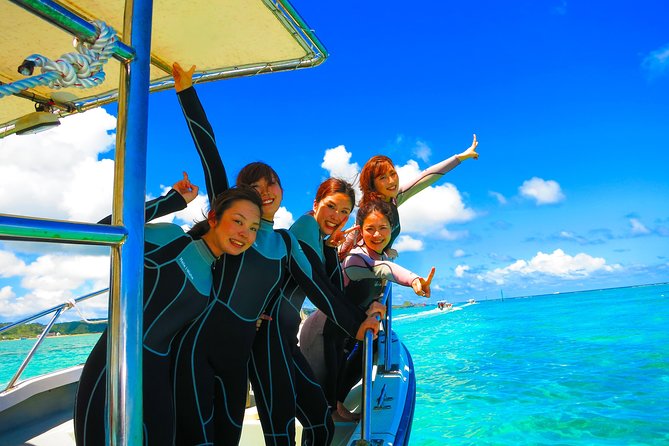[Okinawa Blue Cave] Snorkeling and Easy Boat Holding! Private System Very Satisfied With the Beautiful Facilities of the Shop (With Photo and Video Shooting Service)