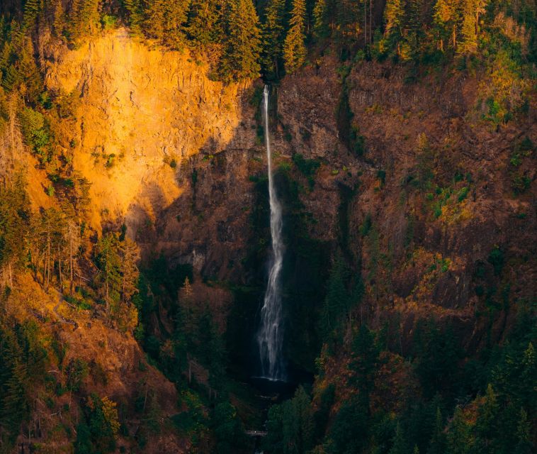 Portland: Private Columbia Gorge Waterfalls Scenic Air Tour