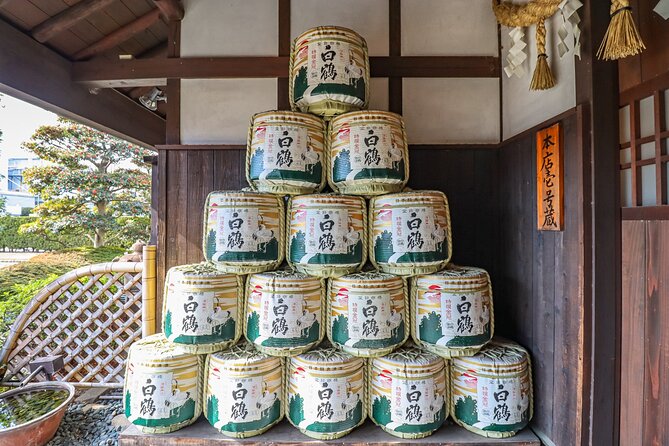 Sake Brewery and Japanese Life Experience Tour in Kobe