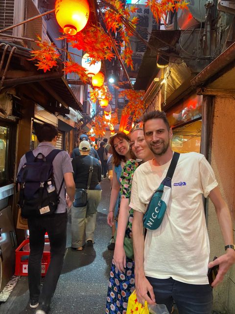 Shinjuku: Bar Hopping Night Tour at Japanese Izakaya