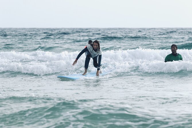 Surf Lessons for Beginners and Intermediates (6 People per Instructor) - Service Details
