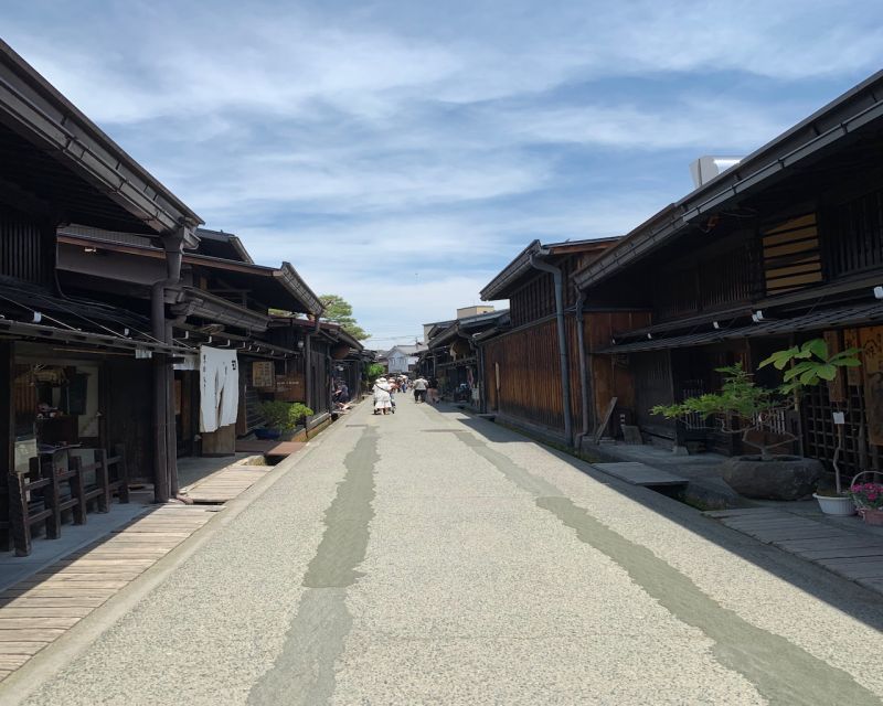 Takayama: Old Town Guided Walking Tour min. - Overview of Takayama Old Town