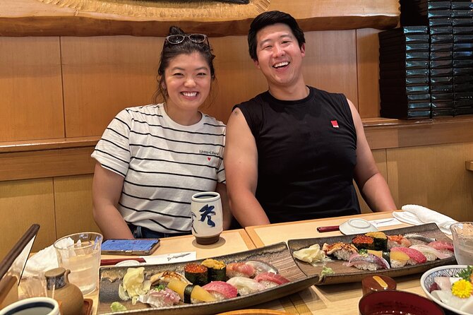 Tsukiji Market Eating Tour, Authentic Sushi & Sake Comparison - Bustling Tsukiji Market Experience