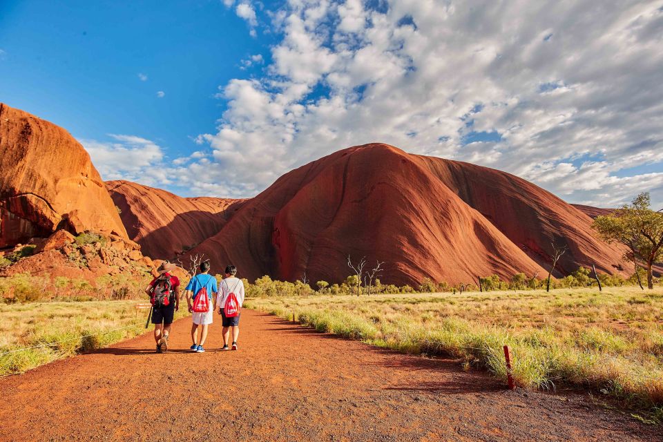 Uluru: Guided Walking Tour at Sunrise With Light Breakfast - Tour Details