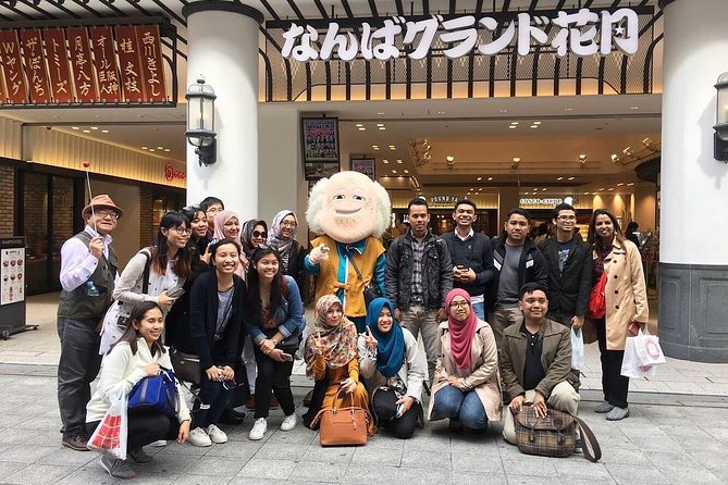 Vegetarian and Muslim Friendly Private Tour of Osaka