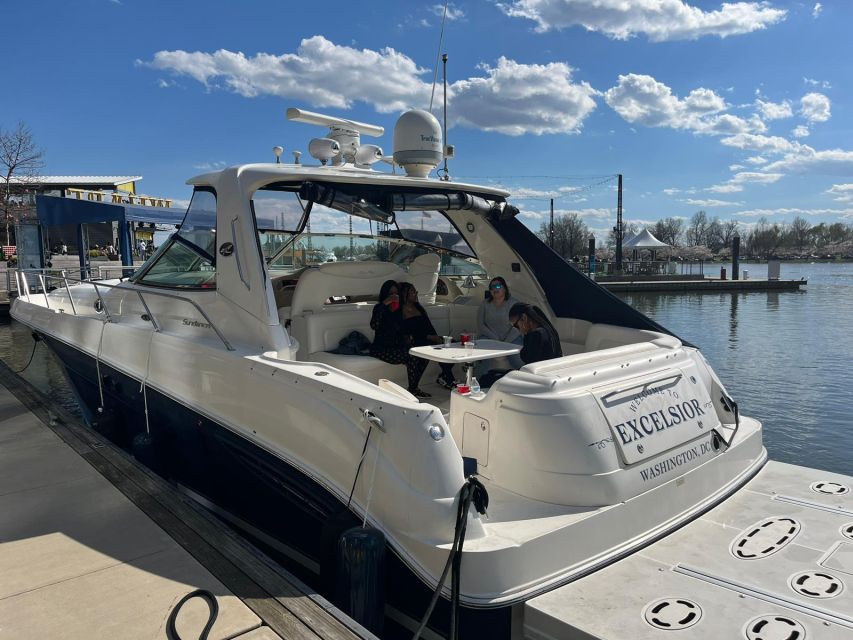 Washington, DC: Potomac River Luxury Yacht Cruise