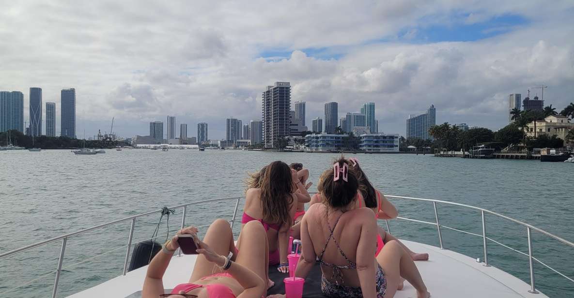 Yacht Cruise Biscayne Bay, Miami Beach and Sand Bar. 40Ft - Activity Details