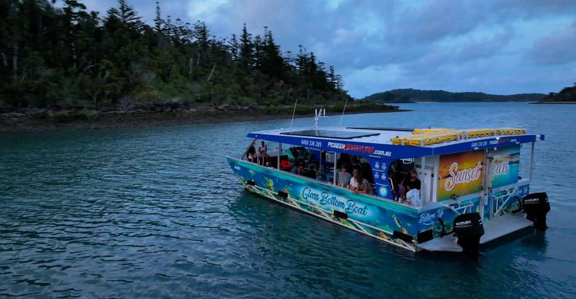 Airlie Beach: Glass-Bottom Boat Tour - Tour Experience
