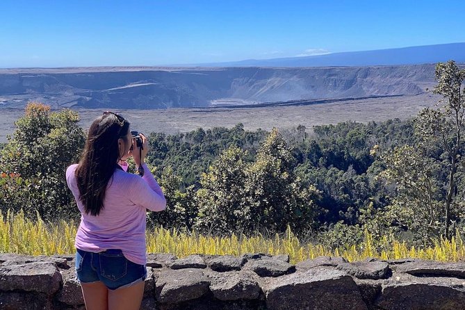 Big Island in a Day: Volcanoes Waterfalls Sightseeing and History - Small Group Experience