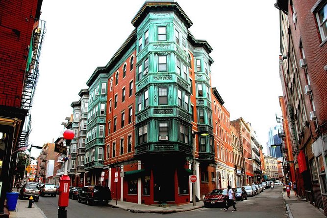 Boston: North End to Freedom Trail - Food & History Walking Tour - Food Sampling Highlights