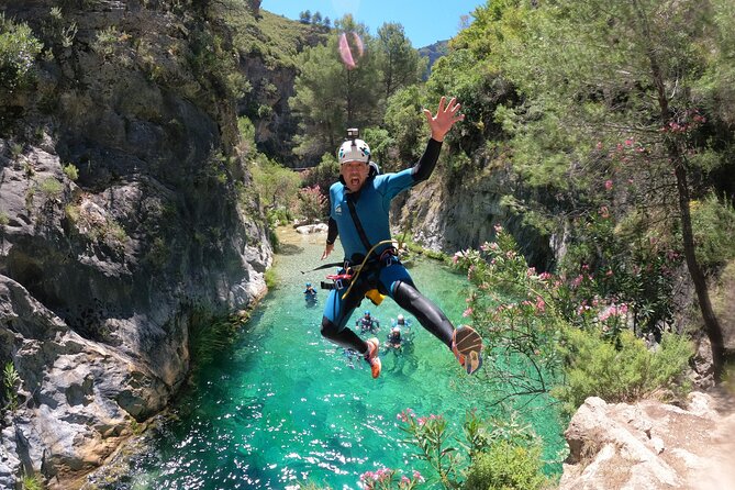 Canyoning Rio Verde - Seasonal Schedule and Hours