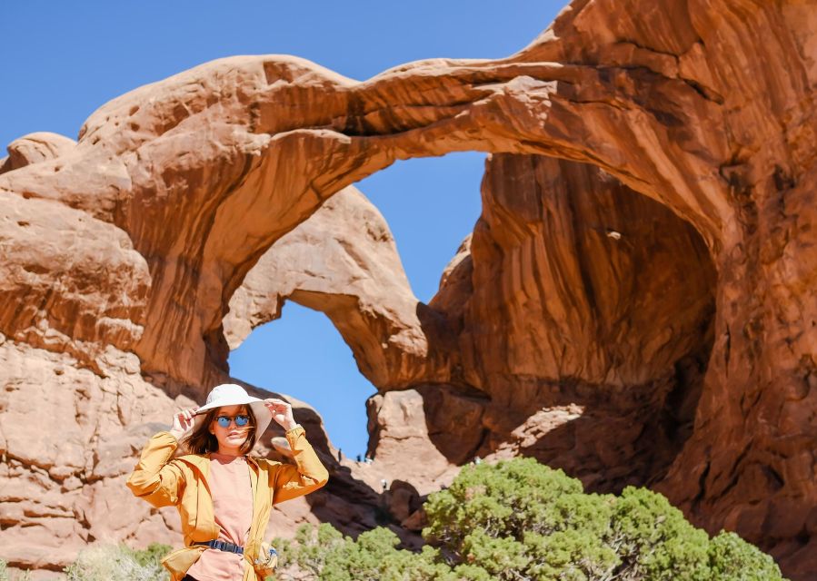 Discover Arches National Park: Private Tour From Moab - Language and Pickup Details