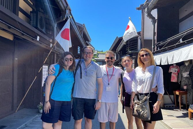 Experience Takayama Old Town 30 Minutes Walk - Meeting and Pickup