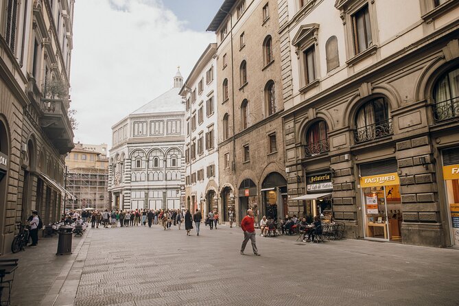 Florence in a Day: Michelangelos David, Uffizi and Guided City Walking Tour - Inclusions and Logistics