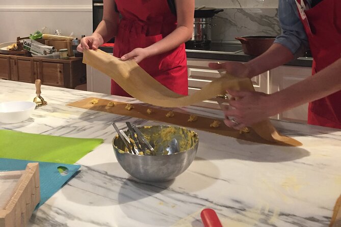 Florence Small-Group Pasta Class With Seasonal Ingredients - Sauce Preparation