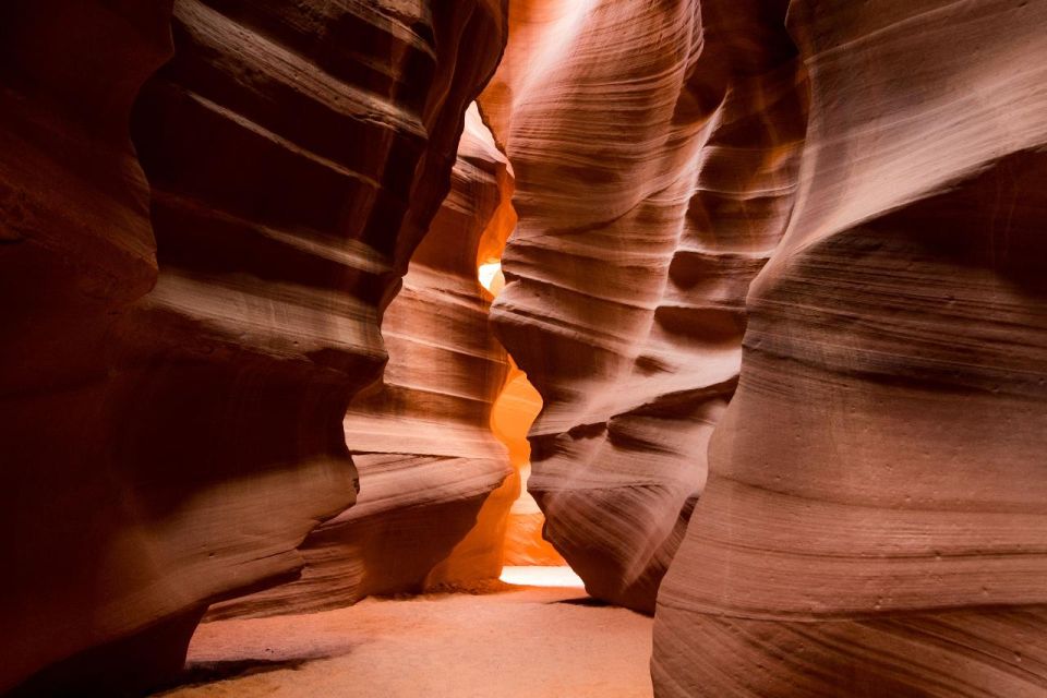 From Las Vegas: Antelope Canyon, Horseshoe Bend Tour & Lunch - Itinerary Highlights