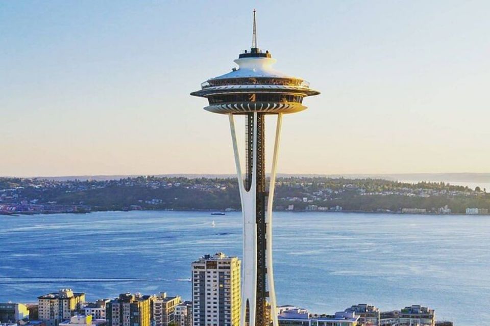 From Seattle: 5-hour Seattle and Suburbs Attractions Tour - Highlights of the Tour