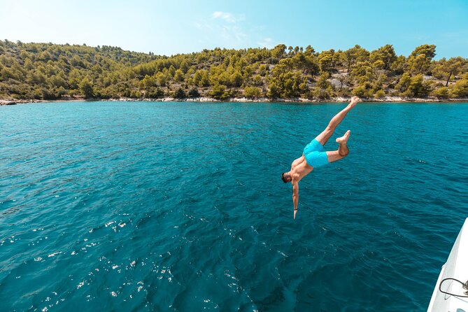 Full-Day Catamaran Cruise to Hvar & Pakleni Islands With Food and Free Drinks - Meeting and Pickup Details