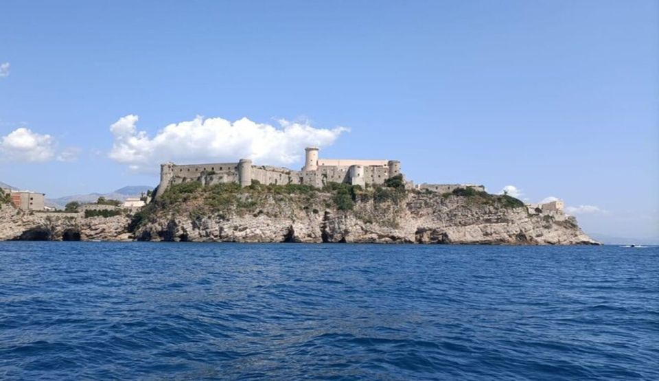 Gaeta: Vip Private Tour Riviera Di Ulisse to Sperlonga - Language Options and Accessibility