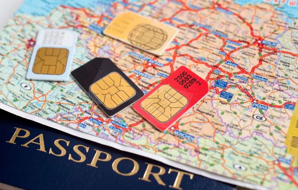 Japan: SIM Card With Unlimited Data for 8, 16, or 31 Days - Delivery Options