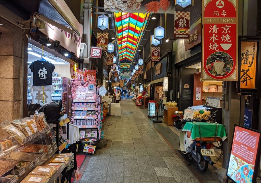 Kyoto: Nishiki Market Food Tour - Market Vendor Tastings