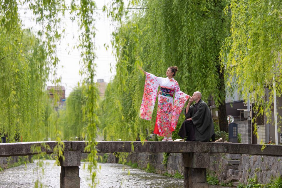 Kyoto: Private Romantic Photoshoot for Couples - Inclusions