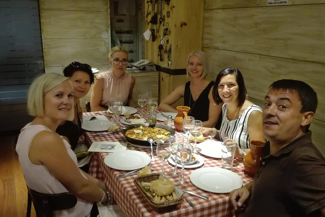 Madrid Historical Walking Tour With Food Tasting and Dinner - Walking Tour Highlights