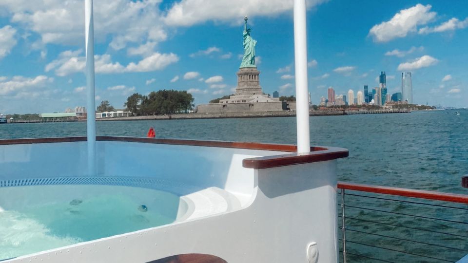 New York: NYC Hot Tub Boat Tour - Full Description