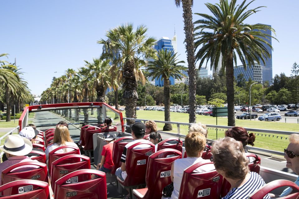 Perth: Hop-on Hop-off Sightseeing Bus Ticket - Tour Features