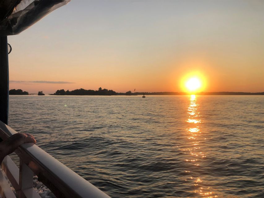 Thousand Islands: Sunset Cruise on St. Lawrence River - Sunset Views