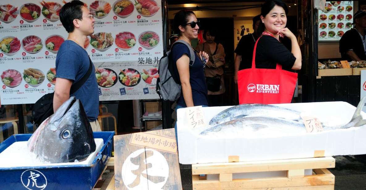 Tokyo: Guided Tour of Tsukiji Fish Market With Tastings - Discover Craft and Souvenir Shops