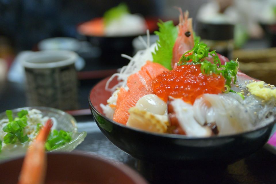 Tokyo: Tsukiji Fish Market Seafood and Sightseeing Tour - Tour Itinerary