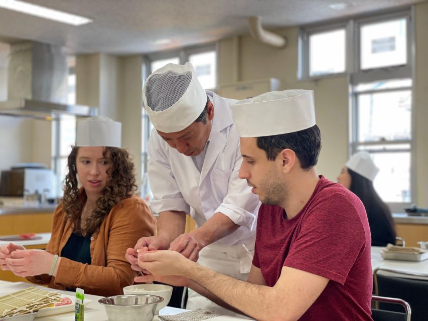 Tokyo:Cultural Sushi Making Class in Tsukiji - Learning Traditional Sushi Techniques