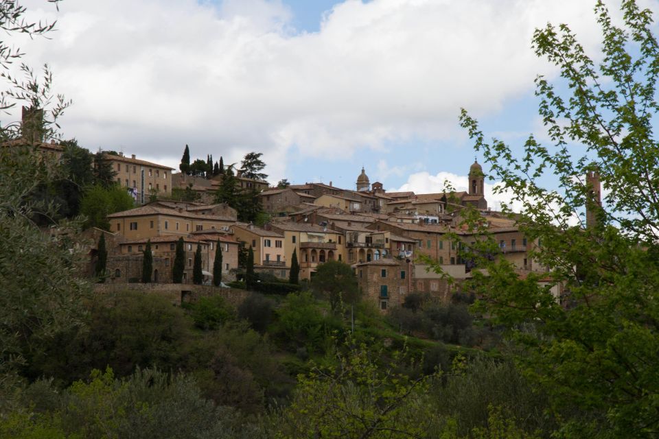 Valdorcia: Montalcino and Montepulciano Landscapes in the World - Montalcino: Home of Brunello Wine