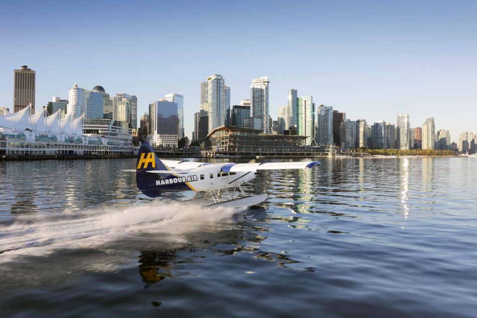 Vancouver, BC to Seattle, WA Scenic Seaplane Transfer - Descent Into Seattle
