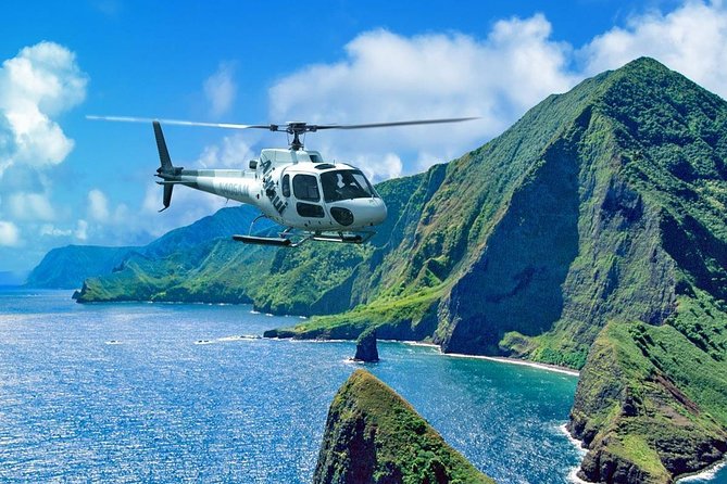 West Maui and Molokai Special 45-Minute Helicopter Tour - Meeting and Pickup