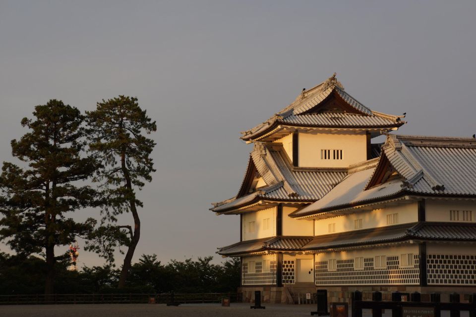 Audio Guide: Kanazawa Castle Park and Kenrokuen Garden - Highlights of Kanazawa Castle Park