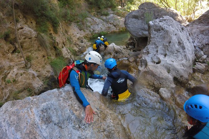 Canyoning Rio Verde - Accessibility and Physical Requirements