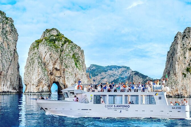 Capri Shared Tour (9:15am Boat Departure) - Scenic Boat Journey
