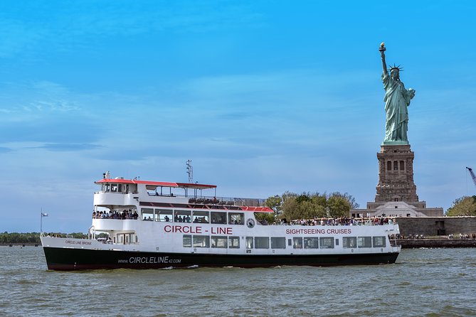 Circle Line: New York City Landmarks Cruise