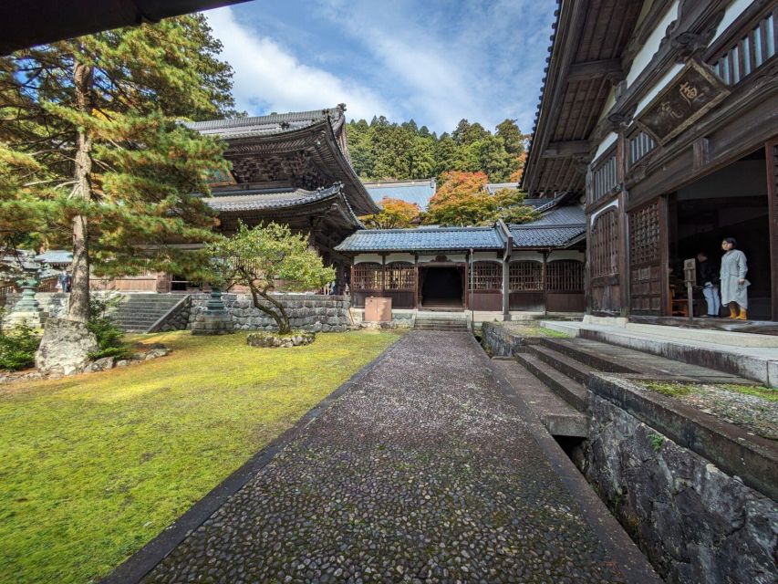 From Kanazawa: Eiheiji Buddhist Temple & Fukui Castle Town - Return to Kanazawa