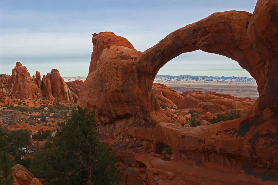From Moab: Full-Day Canyonlands and Arches 4x4 Driving Tour - Admiring the Island in the Sky
