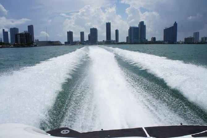 Fully Private Speed Boat Tours, VIP-style Miami Speedboat Tour of Star Island! - Itinerary Highlights