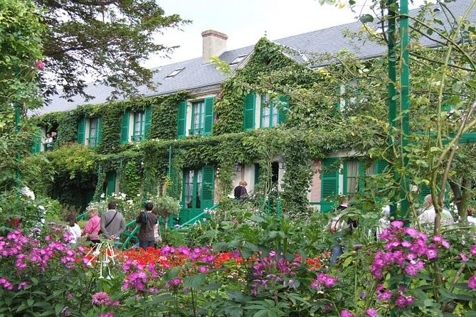 Giverny Monets House and Gardens Small-Group Tour Hotel Pick-up - Traveler Requirements and Information