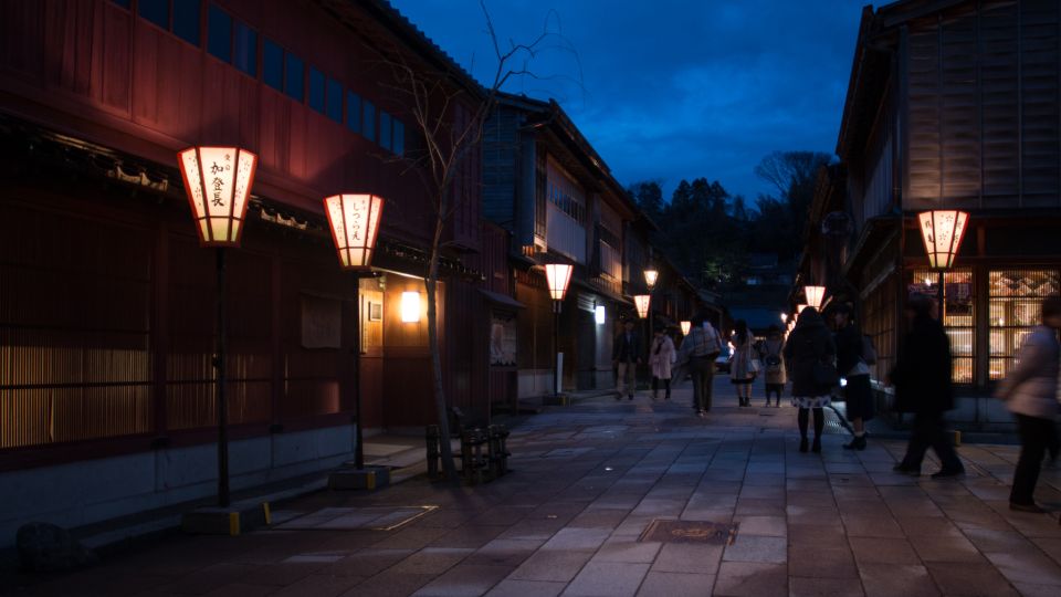 Kanazawa Night Tour With Full Course Meal - Inclusions