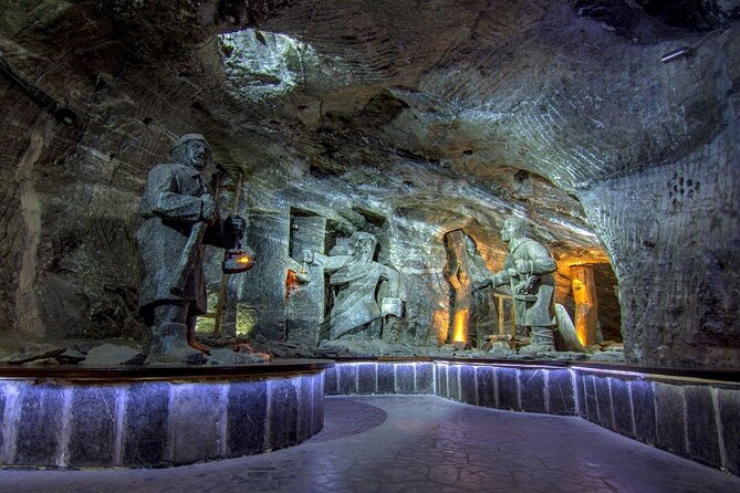 Krakow to Wieliczka Salt Mine Guided Tour With Transfer - Key Points