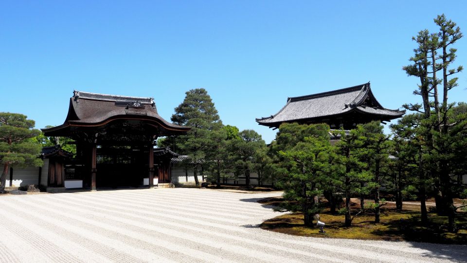 Kyoto: Ninnaji Temple Entry Ticket - Seasonal Highlights