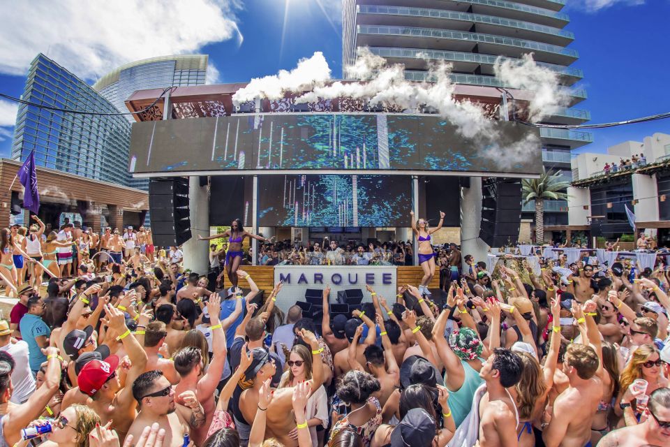 Las Vegas Pool Party Crawl by Party Bus W/ Free Drinks - Experience Description